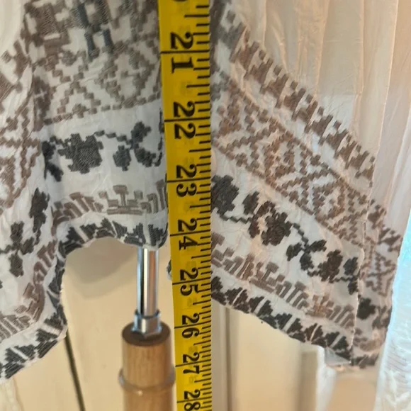 Johnny Was Red and White Graphic Tunic - Picture 6 of 8